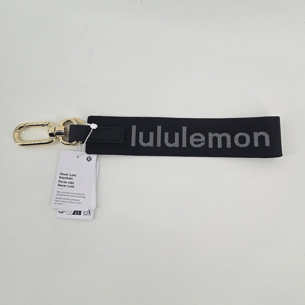 NWT Never Lost Keychain - Black/White/Gold